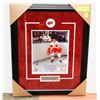 Image 1 : GORDIE HOWE  AUTOGRAPHED & FRAMED PICTURE W/