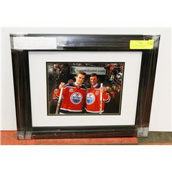 17X14 FRAMED CONNOR MCDAVID & WAYNE GRETZKY PHOTO