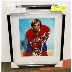 GUY LAFLEUR AUTOGRAPHED PHOTO FRAMED.