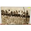 Image 1 : LARGE VINTAGE PHOTO PLAQUE - WORKERS