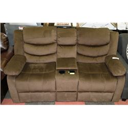 GREEN FABRIC ELECTRIC RECLINING CONSOLE 70" LOVE