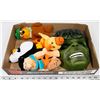 Image 1 : FLAT OF VINTAGE TOYS, HULK FLINTSTONES AND MORE