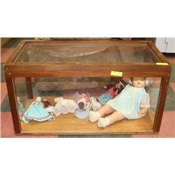WOOD AND GLASS DISPLAY CASE.