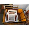 Image 1 : ESTATE LOT OF ASSORTED PICTURE FRAMES