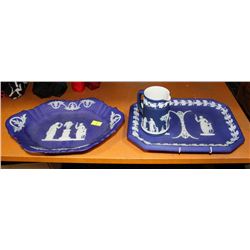 ESTATE 3 PC BLUE CAMEO STYLE DISHES