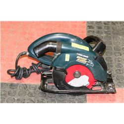 BLACK AND DECKER WOOD HAWK 6-1/2" SAW