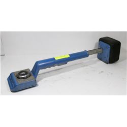 CARPET INSTALLERS KICKER