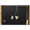 Image 1 : 2 ASSORTED NECKLACES