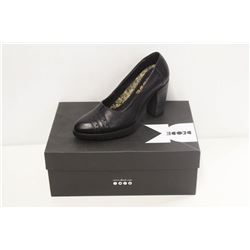 DKODE SZ 5 DEEP NAVY HOLLIS BLOCK HIGH HEEL