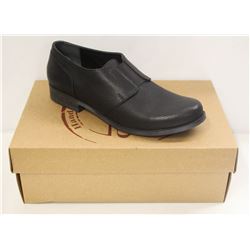 BUENO SZ 6.5 BLACK TOLEDO INA SHOES