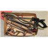Image 1 : BOX W/ VINTAGE TOOLS: HAND DRILLS, HACKSAWS AND