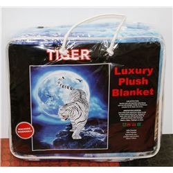 NEW! "TIGER" LUXURY PLUSH BLANKET (QUEEN)