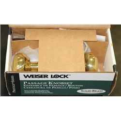 WEISER LOCK PASSAGE KNOBSET, SOLID BRASS