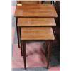 Image 2 : SET OF 3 NESTING TABLES.
