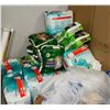 Image 1 : LARGE LOT OF ASSORTED HYGENIC NAPKINS.