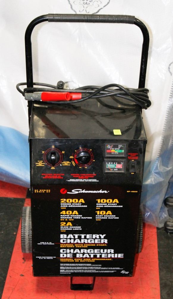 SCHUMACHER 100 AMP-200 AMP BATTERY CHARGER/ - Kastner Auctions