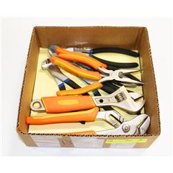 LOT OF 8 MASTERCRAFT PLIERS.