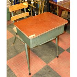 SCHOOL DESK