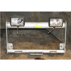 UNIVERSAL PICK UP BUMPER BUDDY WITH LIGHTS