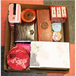 BOX W/TRINKET BOXES, JEWELLERY BOXES &