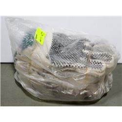 BUNDLE OF COTTON WORK GLOVES WITH HAND GRIP