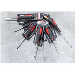 GROUP OF ASSORTED SCREWDRIVERS