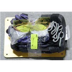 SAFETY LOT INCLUDES KNEE PADS, GLASSES & GLOVES