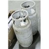Image 1 : PAIR OF PROPANE CANISTERS