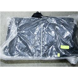 HELLY HANSEN INSULATED BIB PANT SIZE SMALL