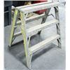 Image 1 : 3 FOOT ALUMINUM STEP LADDER, 30" WIDE