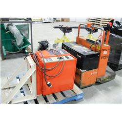 TOYOTA ELECTRIC RIDING PALLET JACK, COMES WITH