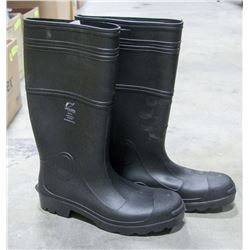 PAIR OF ONGUARD STEEL TOED RUBBER BOOTS SIZE 14