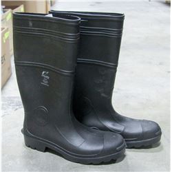 PAIR OF ONGUARD STEEL TOED RUBBER BOOTS SIZE 14