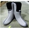 Image 1 : PAIR OF WINTER FELT LINERS, MENS SIZE 12