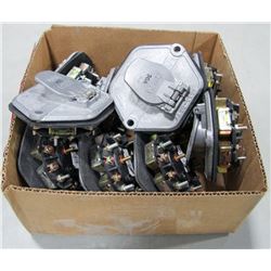 LOT OF 10 PHILLIPS 30A PLUGS