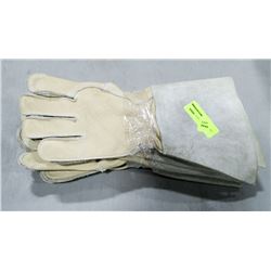 LOT OF 4 LEATHER GAUNTLET WORK GLOVES
