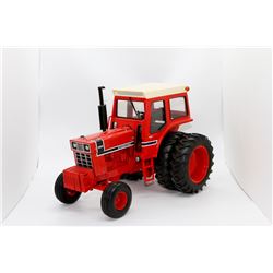 1976 IH 1066 tractor 23rd Anniversary Ertl 1:16 Has Box