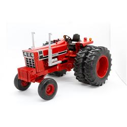 Case IH 1568 tractor Ertl Precision Elite 3 1:16 Has Box