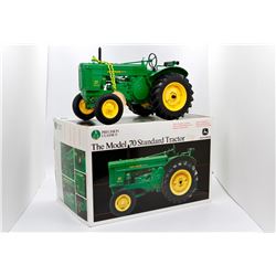 John Deere 70 standard tractor Ertl Precision Classics 1:16 Has Box