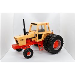 Case IH 1370 Collector Edition Ertl 1:16 Has Box