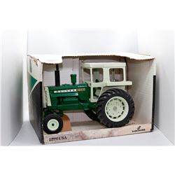 Oliver 2255 Farm Equipment Company Scale Models 1:16 Has Box