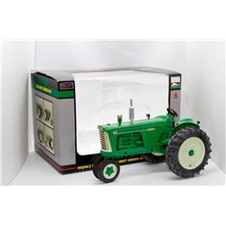 Oliver Highly Detailed 1959 Mist Green 880 gas tractor SpecCast 1:16 Has Box