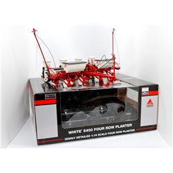White 5400 4 row planter Highly Detailed SpecCast 1:16 Has Box