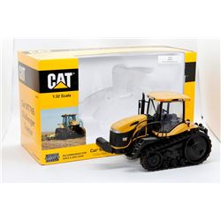 Cat MT765 Challenger tractor Norscot 1:32 Has Box
