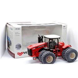 Versatile 550 4WD tractor Introductory 2013 Edition Ertl 1:32 Has Box