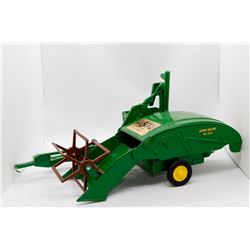 John Deere 12-A pull type combine 50th Anniversary Edition Ertl 1:16 No Box