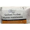 Image 1 : MAINSTAYS QUILTED FEATHER PILLOW