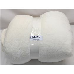 LARGE FLEECE THROW