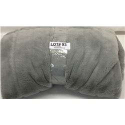GREY FLEECE THROW