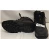 Image 2 : MENS HIKING BOOTS WATERPROOF SIZE 8 SLIGHTLY USED
